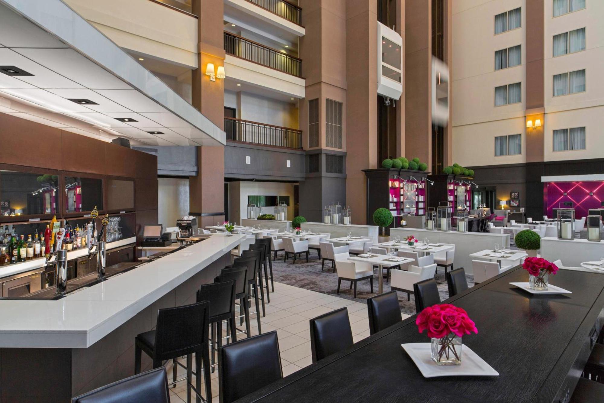 Le Meridien Dallas By The Galleria Exterior photo